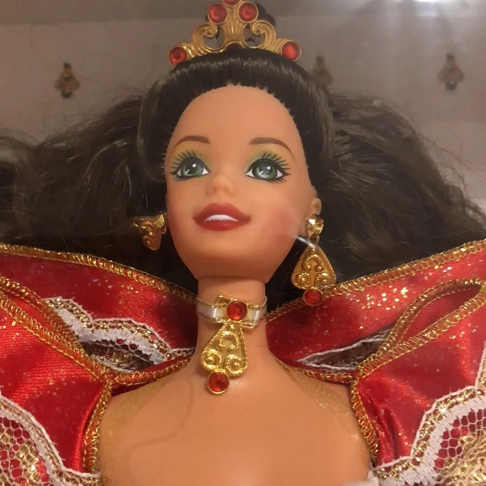 Happy Holidays Special Edition 10th Anniversary Green Eyed 1997 Barbie Doll NIB